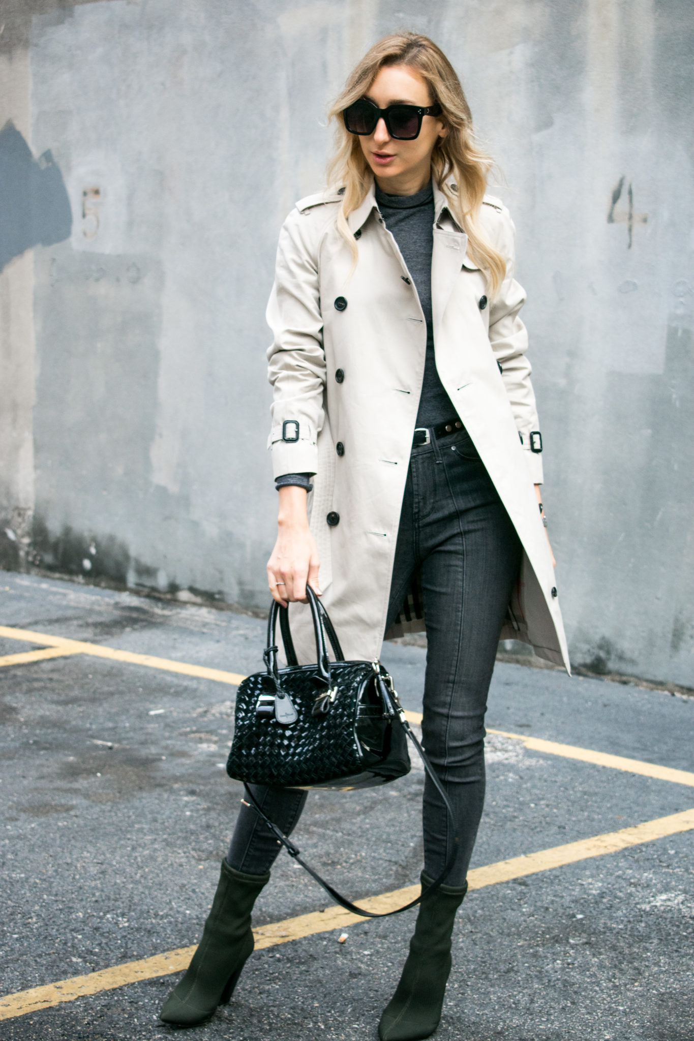 Burberry Trench Coat Look - Chiara